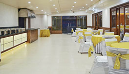 Hotel Vishnu Palace-Buffet Breakfast Hall
